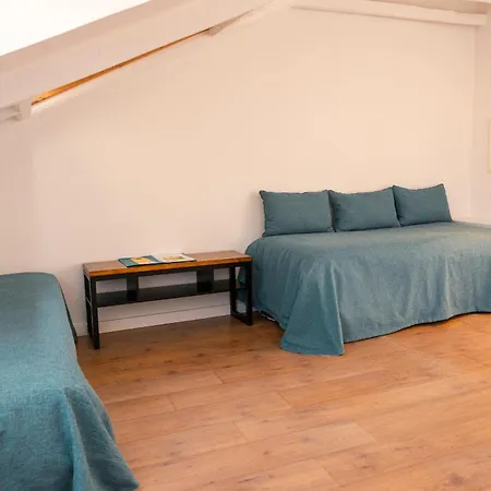 Casa Aguarelas بيت ضيافة 4*