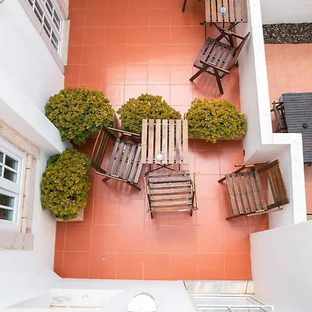 Casa Aguarelas بيت ضيافة 4*