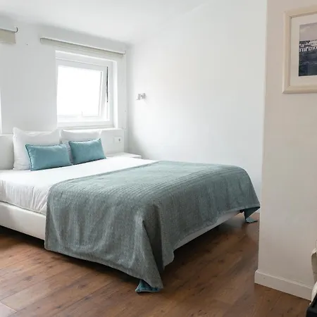 بيت ضيافة Casa Aguarelas 4*