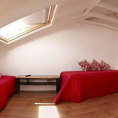 Casa Aguarelas 4*