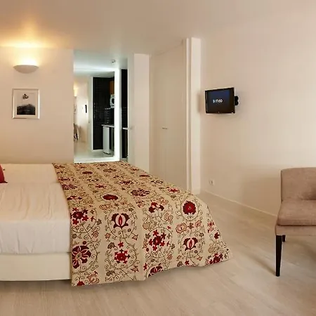 Casa Aguarelas بيت ضيافة