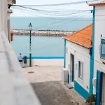 Casa Aguarelas 4*