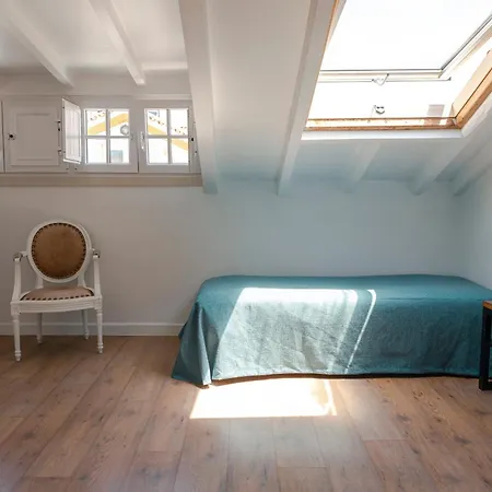Casa Aguarelas 4*