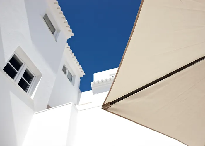 Casa Aguarelas בית הארחה 4*